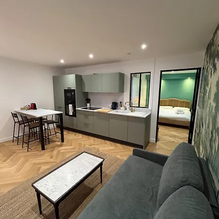 Le Saint Louis, 5 Minutes Walking From Castle Daire *