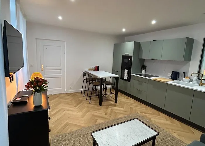 Le Saint Louis, 5 Minutes Walking From Castle Apartamento Versalles