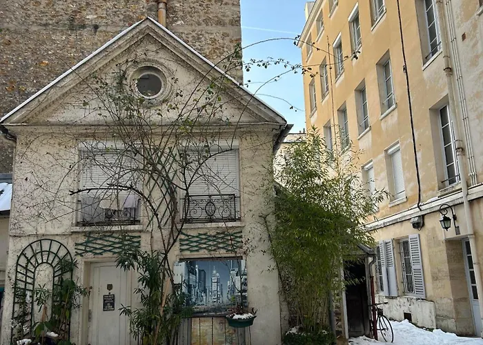 Le Saint Louis, 5 Minutes Walking From Castle *